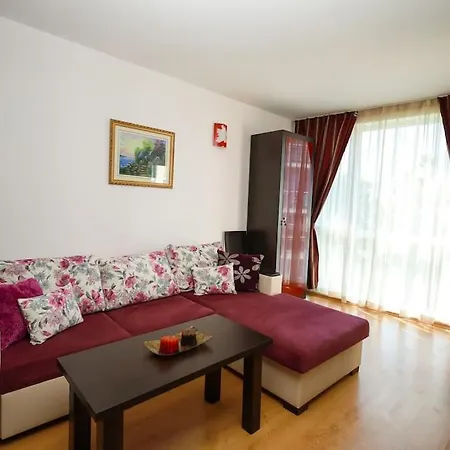 Santa Cruz Apartment *